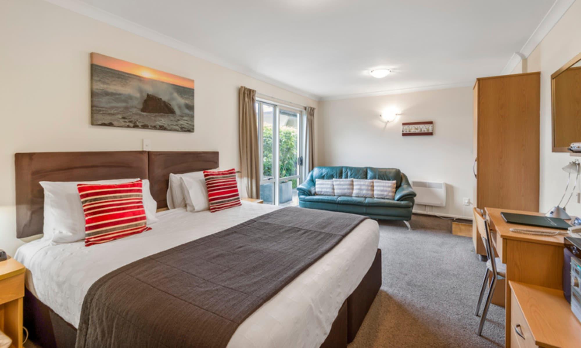 Colombo In The 5* Christchurch
